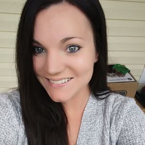 Meet your Posher, Cassandra